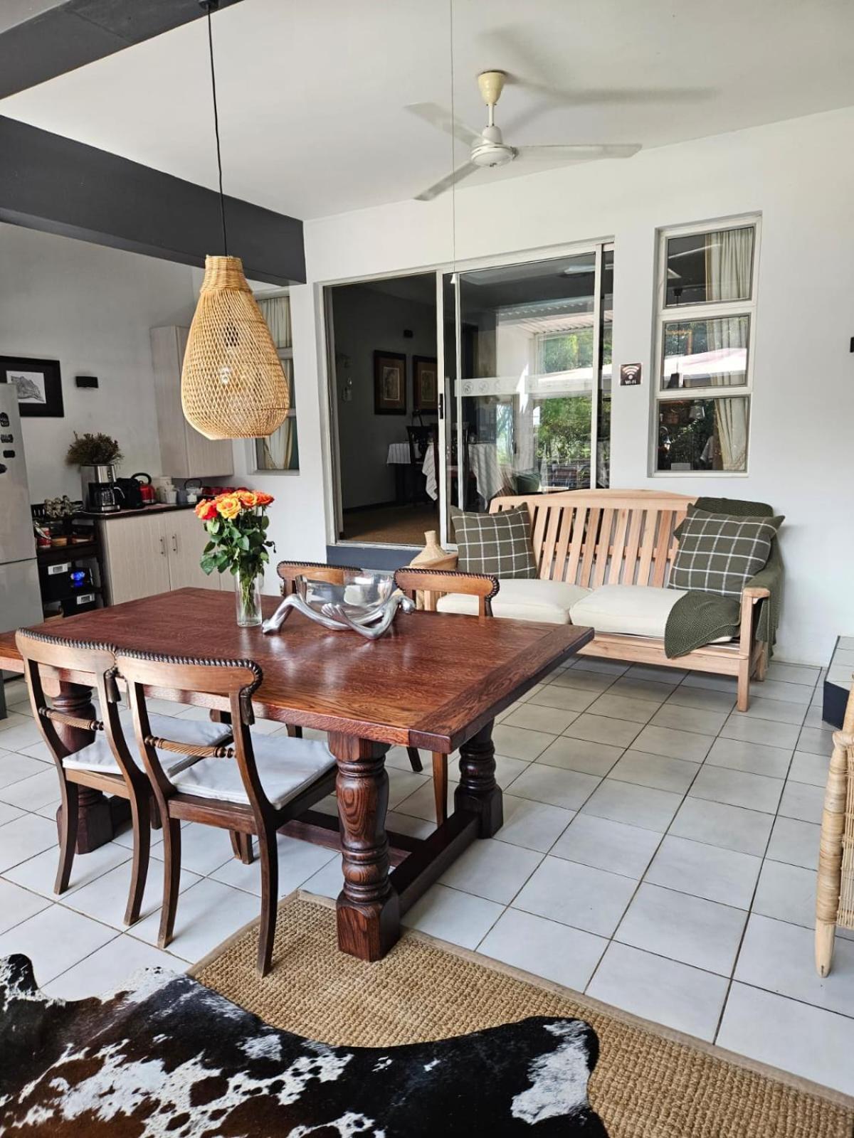 Hillton Manor Guest House Richards Bay Ngoại thất bức ảnh