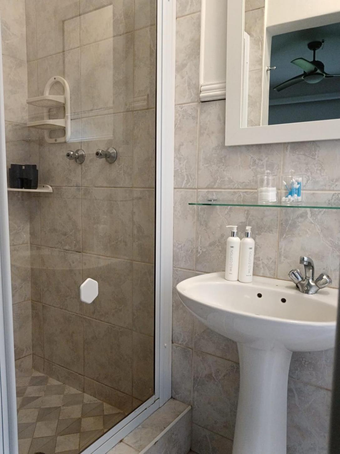 Hillton Manor Guest House Richards Bay Ngoại thất bức ảnh